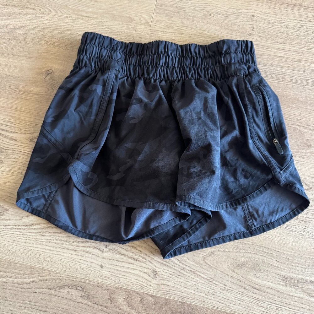 lululemon Tracker Shorts sz 4